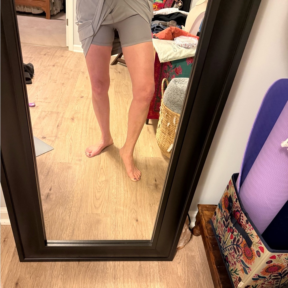 Athleta Silver Buttoned Skirt - 4 - Picture 5 of 10